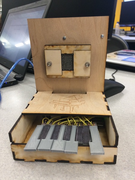 prototype of small piano electronic device