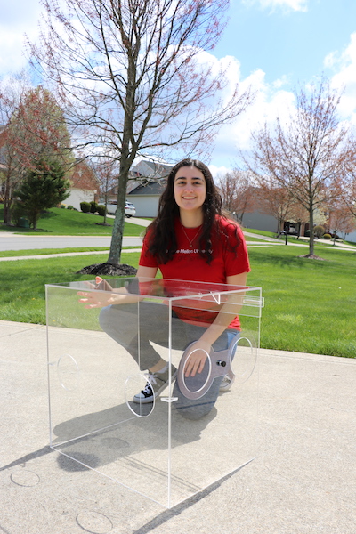 Dilara Ozdoganlar with an intubation box she helped to make.