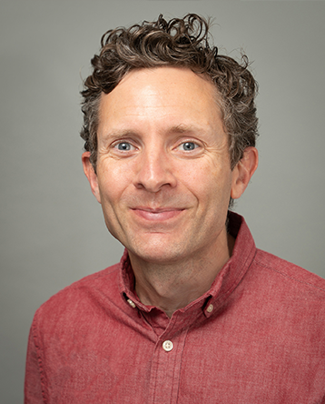 headshot of alan mcgaughey
